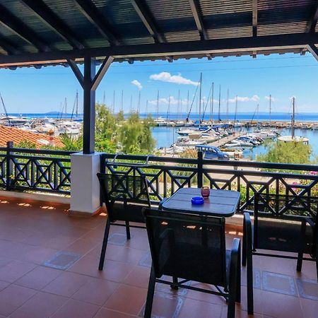 Nikiti Seafront Blue Apartment Exterior foto