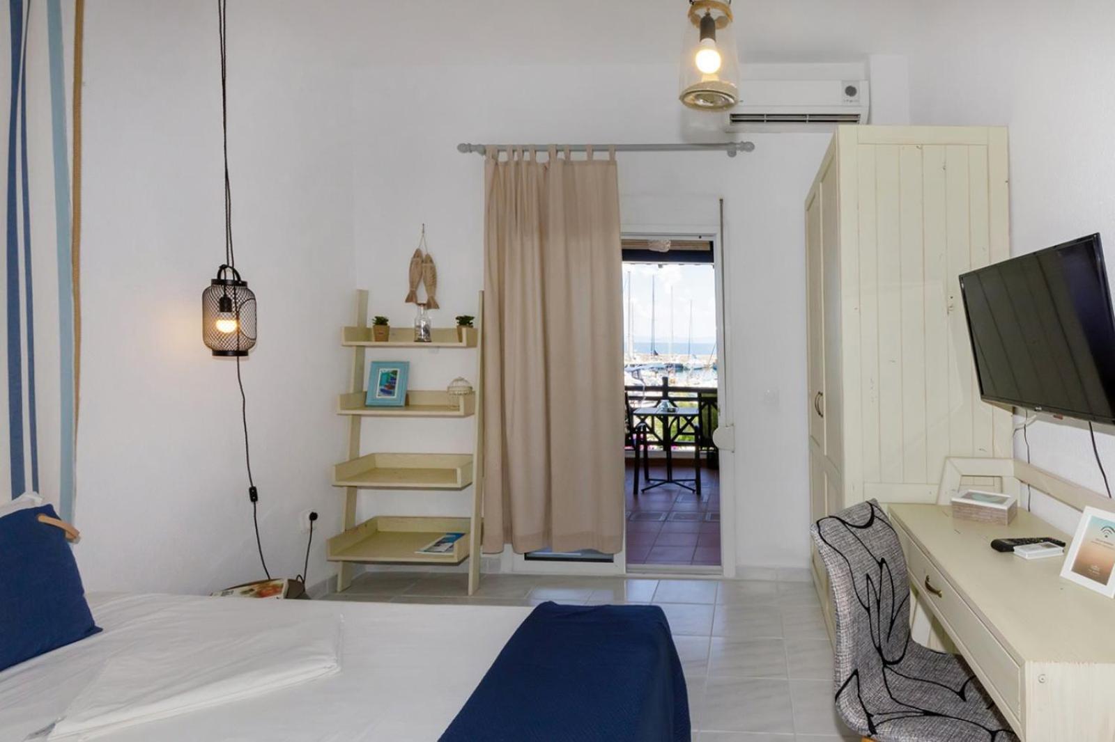 Nikiti Seafront Blue Apartment Exterior foto