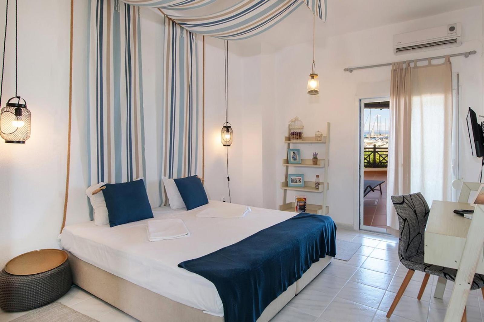 Nikiti Seafront Blue Apartment Exterior foto