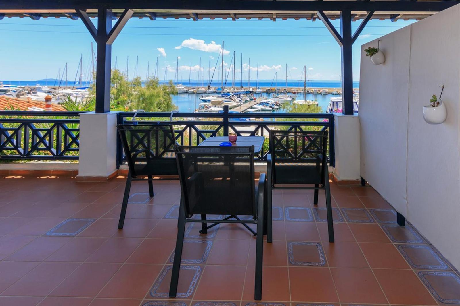 Nikiti Seafront Blue Apartment Exterior foto